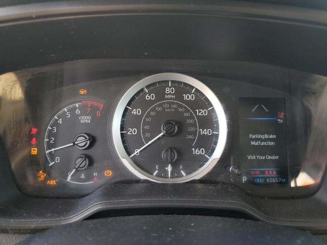 5YFEPMAE5MP268637 - 2021 TOYOTA COROLLA LE ვერცხლისფერი ფოტო 9