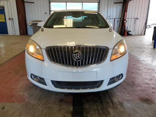 1G4PP5SK5D4247031 - 2013 BUICK VERANO WHITE photo 5