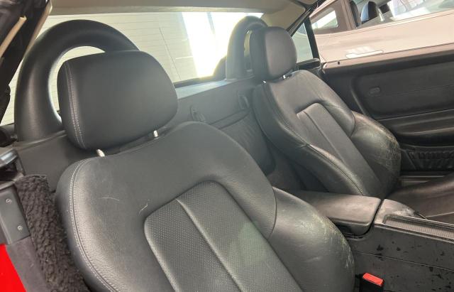 WDBKK65F01F181360 - 2001 MERCEDES-BENZ SLK 320 RED photo 6