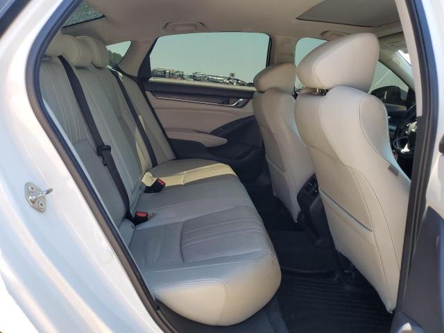 1HGCV2F92JA053361 - 2018 HONDA ACCORD TOURING Білий фото 10