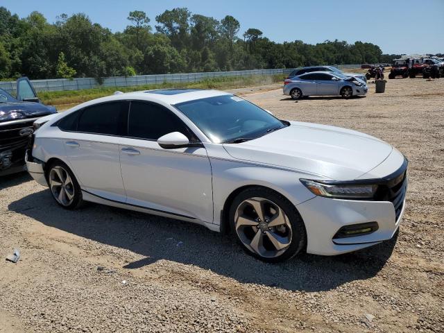 1HGCV2F92JA053361 - 2018 HONDA ACCORD TOURING Білий фото 4