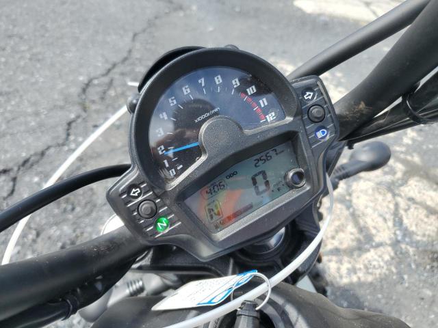 JKAENEC13NDA05019 - 2022 KAWASAKI EN650 C WHITE photo 7