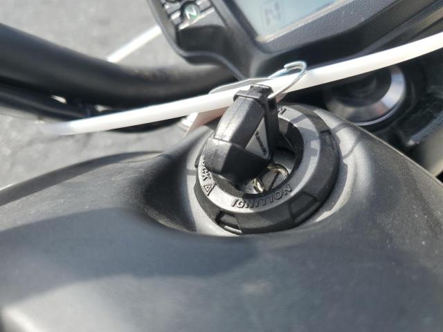 JKAENEC13NDA05019 - 2022 KAWASAKI EN650 C WHITE photo 8