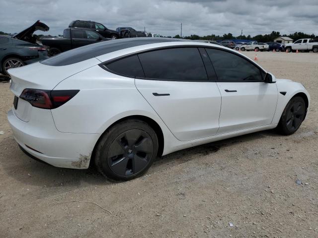 5YJ3E1EA2PF579946 - 2023 TESLA MODEL 3 WHITE photo 3