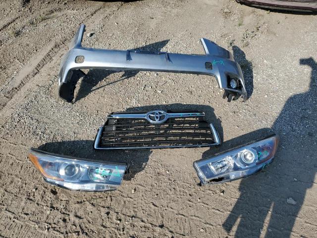 5TDJKRFH4FS120132 - 2015 TOYOTA HIGHLANDER XLE Gümüş foto 12