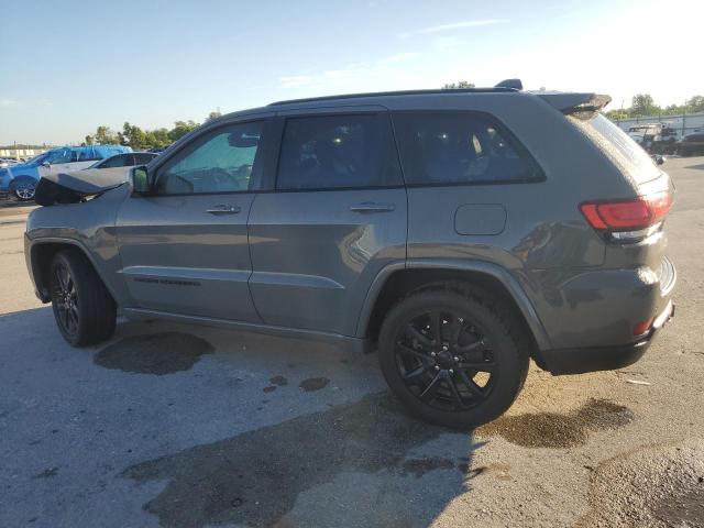 1C4RJEAG6LC428848 - 2020 JEEP GRAND CHER LAREDO GRAY photo 2