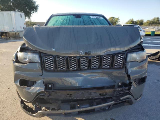 1C4RJEAG6LC428848 - 2020 JEEP GRAND CHER LAREDO GRAY photo 5