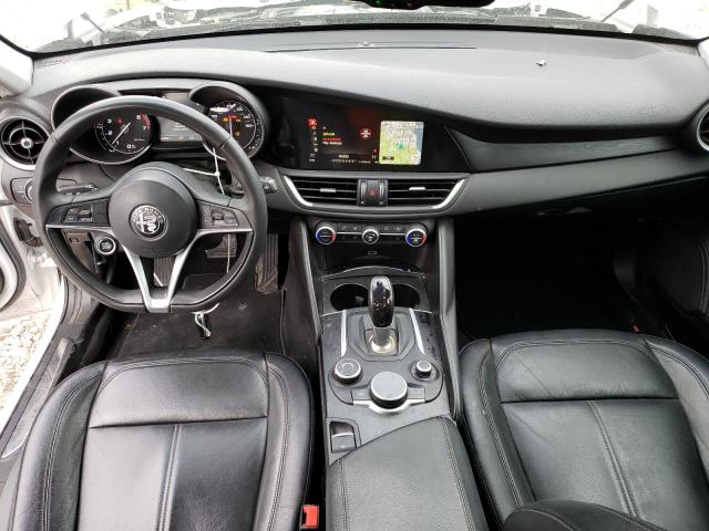 ZARFAEDN6H7540634 - 2017 ALFA ROMEO GIULIA Q4 WHITE photo 8