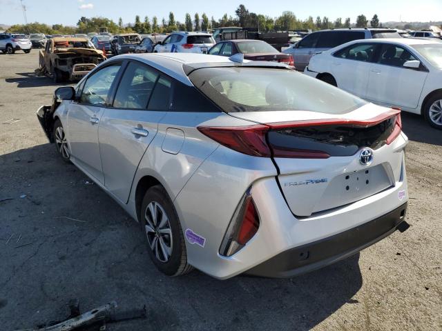 JTDKARFPXJ3082897 - 2018 TOYOTA PRIUS PRIM 银色 照片 2