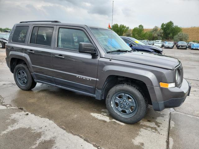 1C4NJRBB1GD501326 - 2016 JEEP PATRIOT SPORT GRAY photo 4