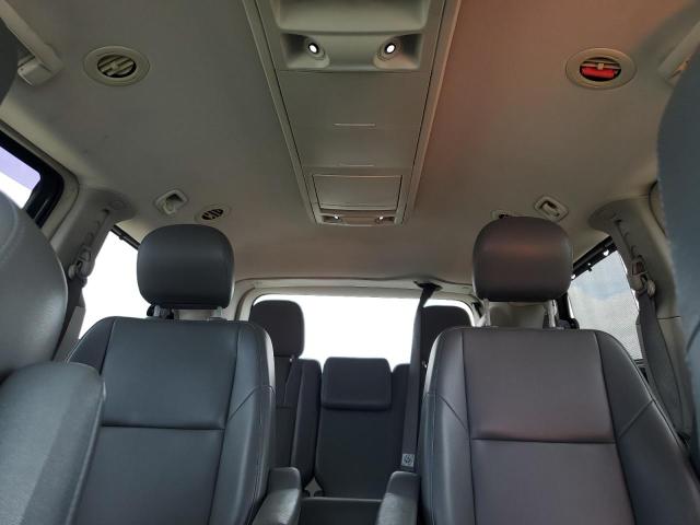 2C4RVABG0CR127592 - 2012 VOLKSWAGEN ROUTAN SE BLACK photo 10