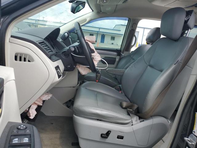 2C4RVABG0CR127592 - 2012 VOLKSWAGEN ROUTAN SE BLACK photo 7