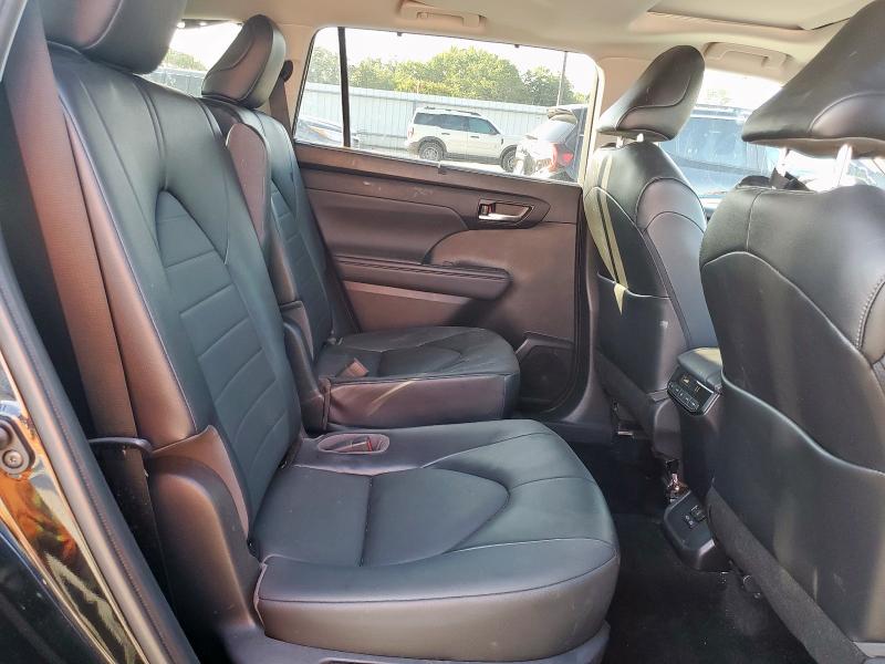 5TDGZRAH6NS539434 - 2022 TOYOTA HIGHLANDER XLE შავი ფოტო 11