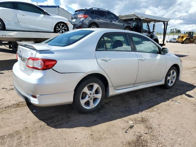 5YFBU4EE2DP193031 - 2013 TOYOTA COROLLA BASE Արծաթագույն լուսանկար 3