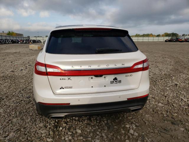 2LMPJ8LRXHBL49326 - 2017 LINCOLN MKX RESERVE WHITE photo 6