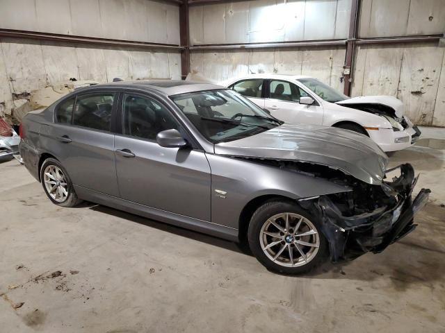 WBAPK7C55AA462393 - 2010 BMW 328 XI GRAY photo 4