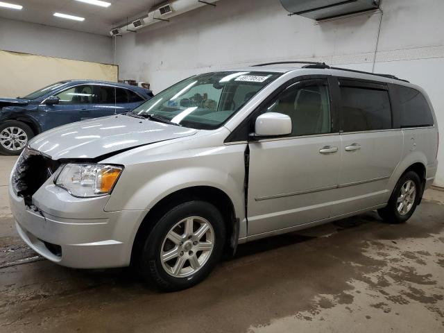 2010 CHRYSLER TOWN & COU TOURING, 