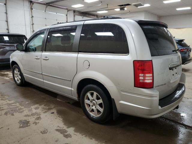 2A4RR5D17AR351180 - 2010 CHRYSLER TOWN & COU TOURING SILVER photo 2