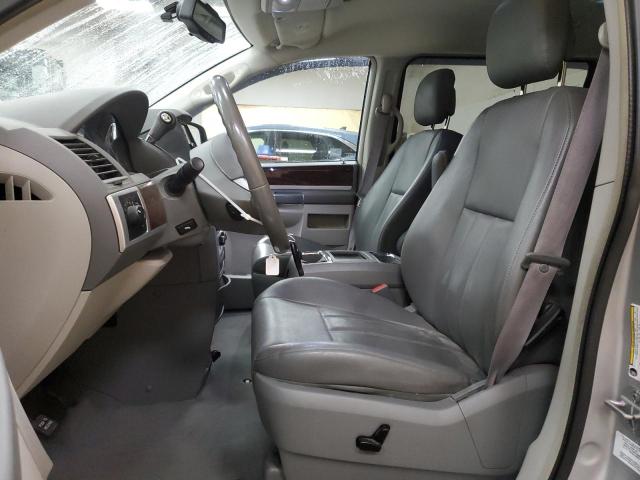 2A4RR5D17AR351180 - 2010 CHRYSLER TOWN & COU TOURING SILVER photo 7