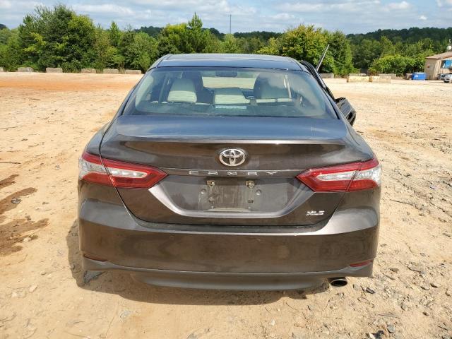 4T1B11HK2JU070297 - 2018 TOYOTA CAMRY L GRAY photo 6