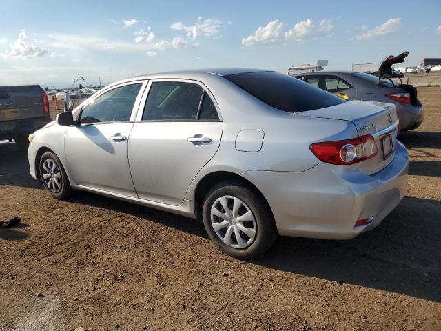 JTDBU4EE3DJ121758 - 2013 TOYOTA COROLLA BASE Արծաթագույն լուսանկար 2