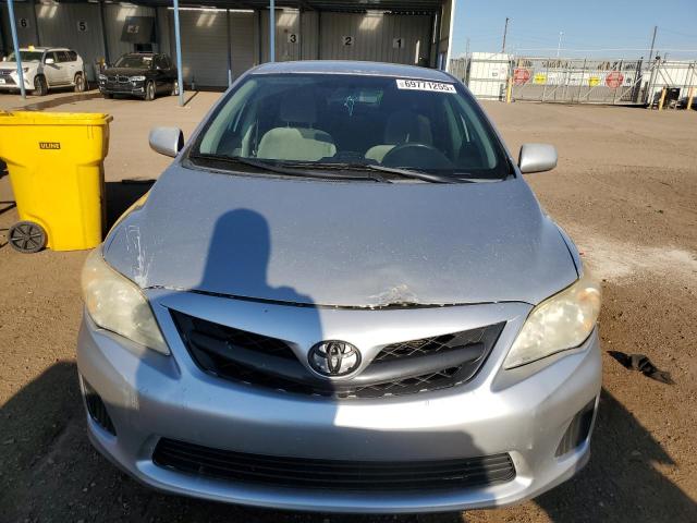 JTDBU4EE3DJ121758 - 2013 TOYOTA COROLLA BASE Արծաթագույն լուսանկար 5