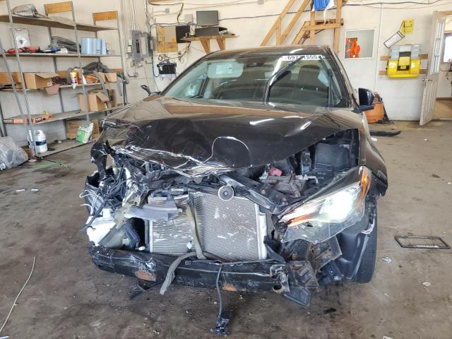 5YFBURHE1KP906832 - 2019 TOYOTA COROLLA L BLACK photo 5