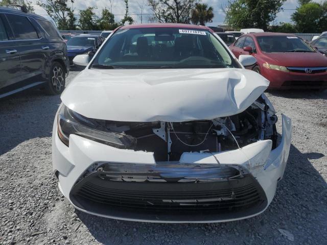 5YFB4MDE9PP020970 - 2023 TOYOTA COROLLA LE Білий фото 5