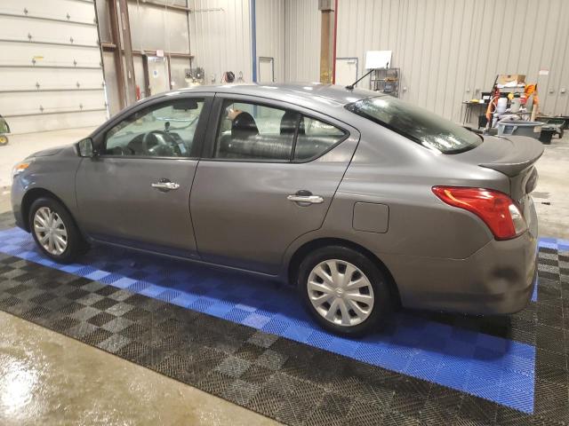 3N1CN7AP9JL854320 - 2018 NISSAN VERSA S GRAY photo 2