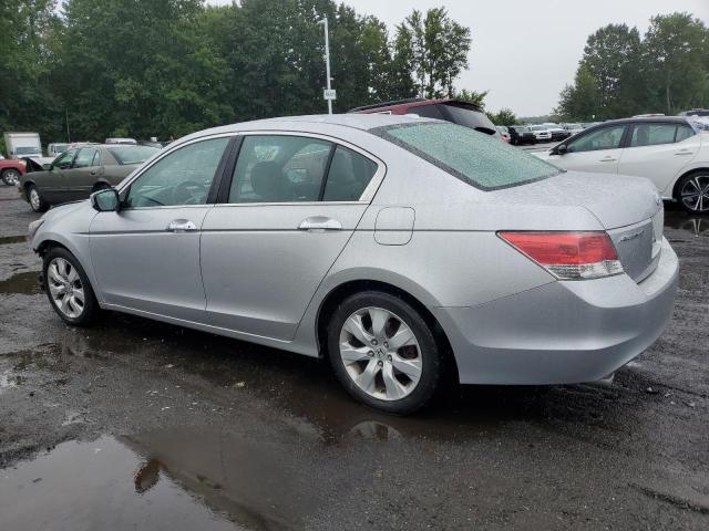 1HGCP3F87AA019794 - 2010 HONDA ACCORD EXL SILVER photo 2