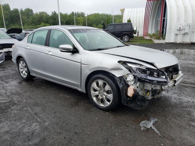 1HGCP3F87AA019794 - 2010 HONDA ACCORD EXL SILVER photo 4