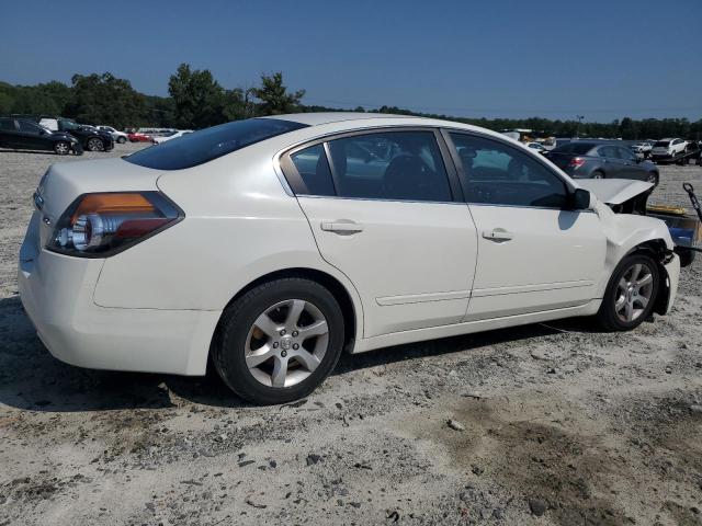 1N4AL2AP8BC129470 - 2011 NISSAN ALTIMA BASE WHITE photo 3