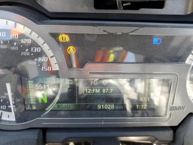 WB10A130XEZ191327 - 2014 BMW R1200 RT PURPLE photo 8