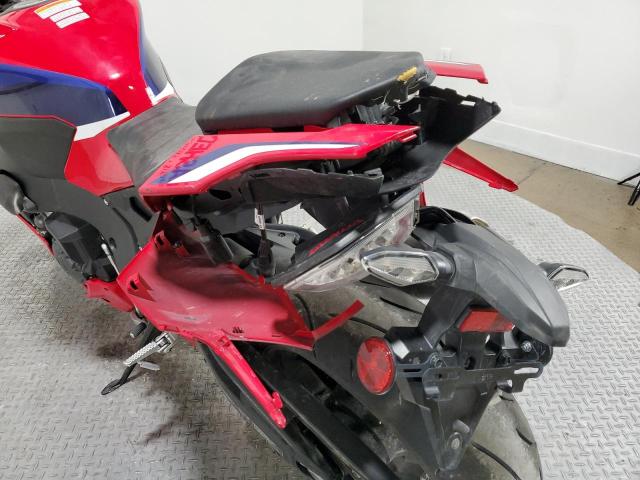 JH2SC775XPK600198 - 2023 HONDA CBR1000 RA RED photo 11