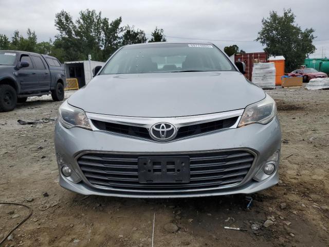 4T1BK1EB8FU163107 - 2015 TOYOTA AVALON XLE ვერცხლისფერი ფოტო 5