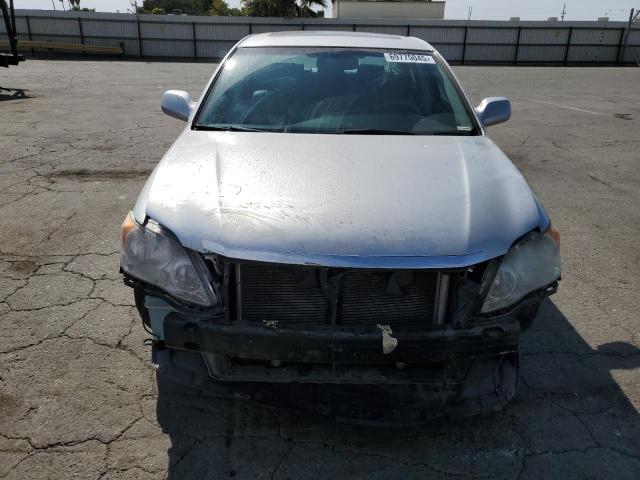 4T1BK36B18U310784 - 2008 TOYOTA AVALON XL SILVER photo 5