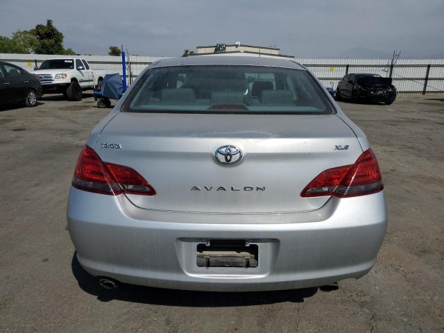 4T1BK36B18U310784 - 2008 TOYOTA AVALON XL SILVER photo 6