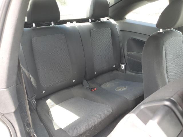 3VWFP7AT0CM615654 - 2012 VOLKSWAGEN BEETLE SILVER photo 10