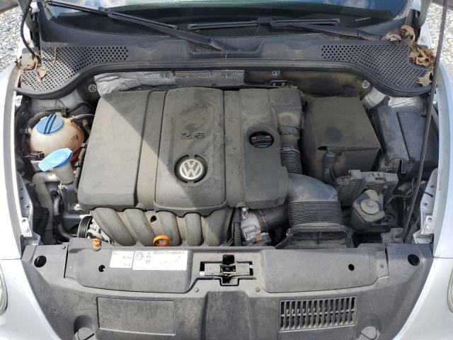3VWFP7AT0CM615654 - 2012 VOLKSWAGEN BEETLE SILVER photo 11
