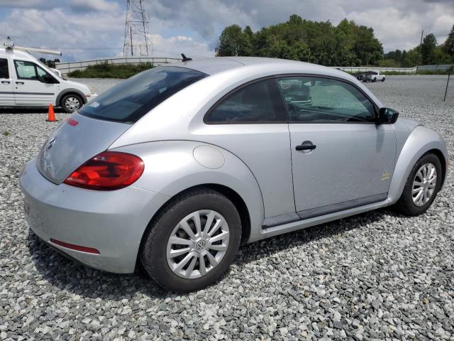 3VWFP7AT0CM615654 - 2012 VOLKSWAGEN BEETLE SILVER photo 3