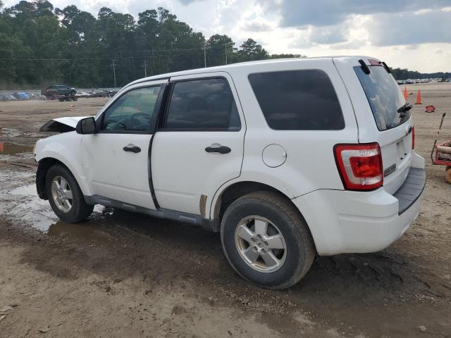 1FMCU0C73BKB79583 - 2011 FORD ESCAPE XLS WHITE photo 2