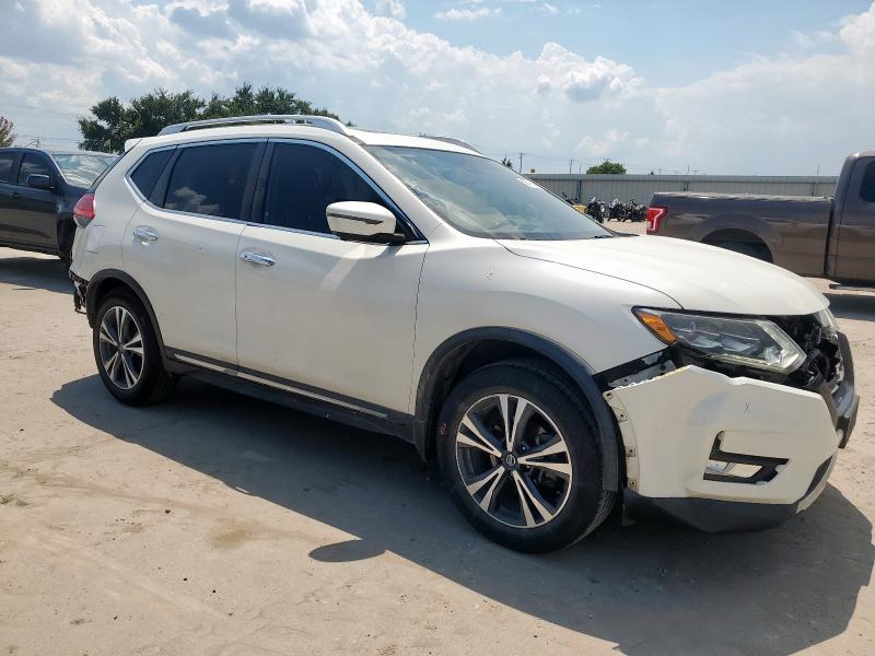 JN8AT2MT0HW380420 - 2017 NISSAN ROGUE S WHITE photo 4