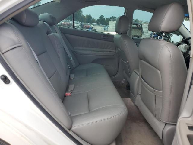 JTDBE32KX40292725 - 2004 TOYOTA CAMRY LE 白色 照片 10