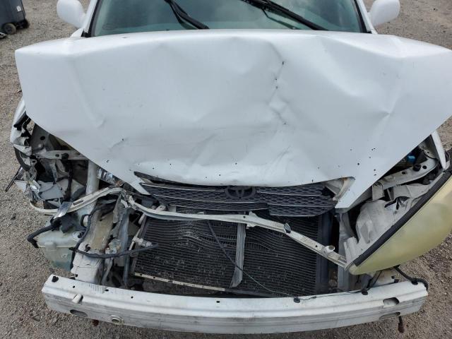 JTDBE32KX40292725 - 2004 TOYOTA CAMRY LE 白色 照片 11