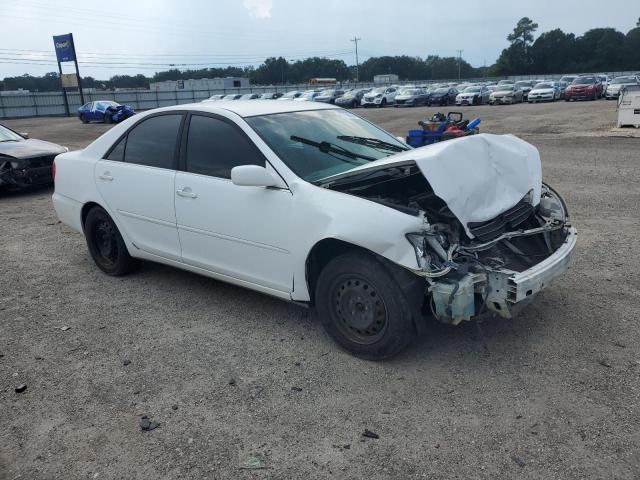 JTDBE32KX40292725 - 2004 TOYOTA CAMRY LE 白色 照片 4