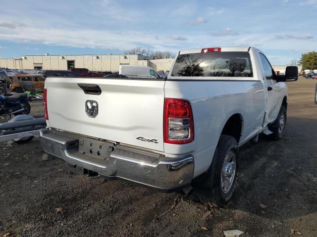 3C6MR5AJ0RG102703 - 2024 RAM 2500 TRADESMAN Белый фото 3
