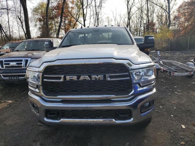 3C6MR5AJ0RG102703 - 2024 RAM 2500 TRADESMAN Белый фото 5