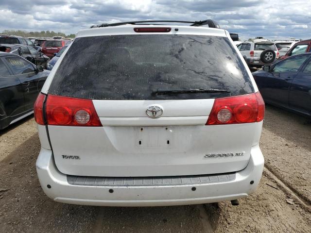 5TDZK22C37S075139 - 2007 TOYOTA SIENNA XLE WHITE photo 6