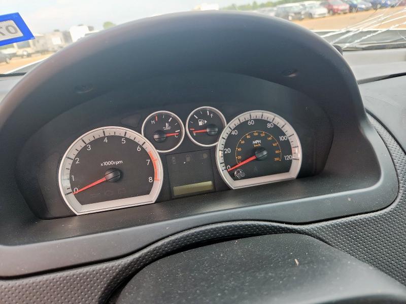 KL1TD56678B049827 - 2008 CHEVROLET AVEO BASE SILVER photo 9