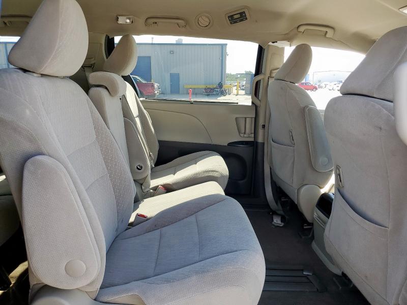 5TDKZ3DC7HS897329 - 2017 TOYOTA SIENNA LE BURGUNDY photo 11